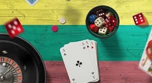Live dealer spinning roulette wheel on toto cambodia